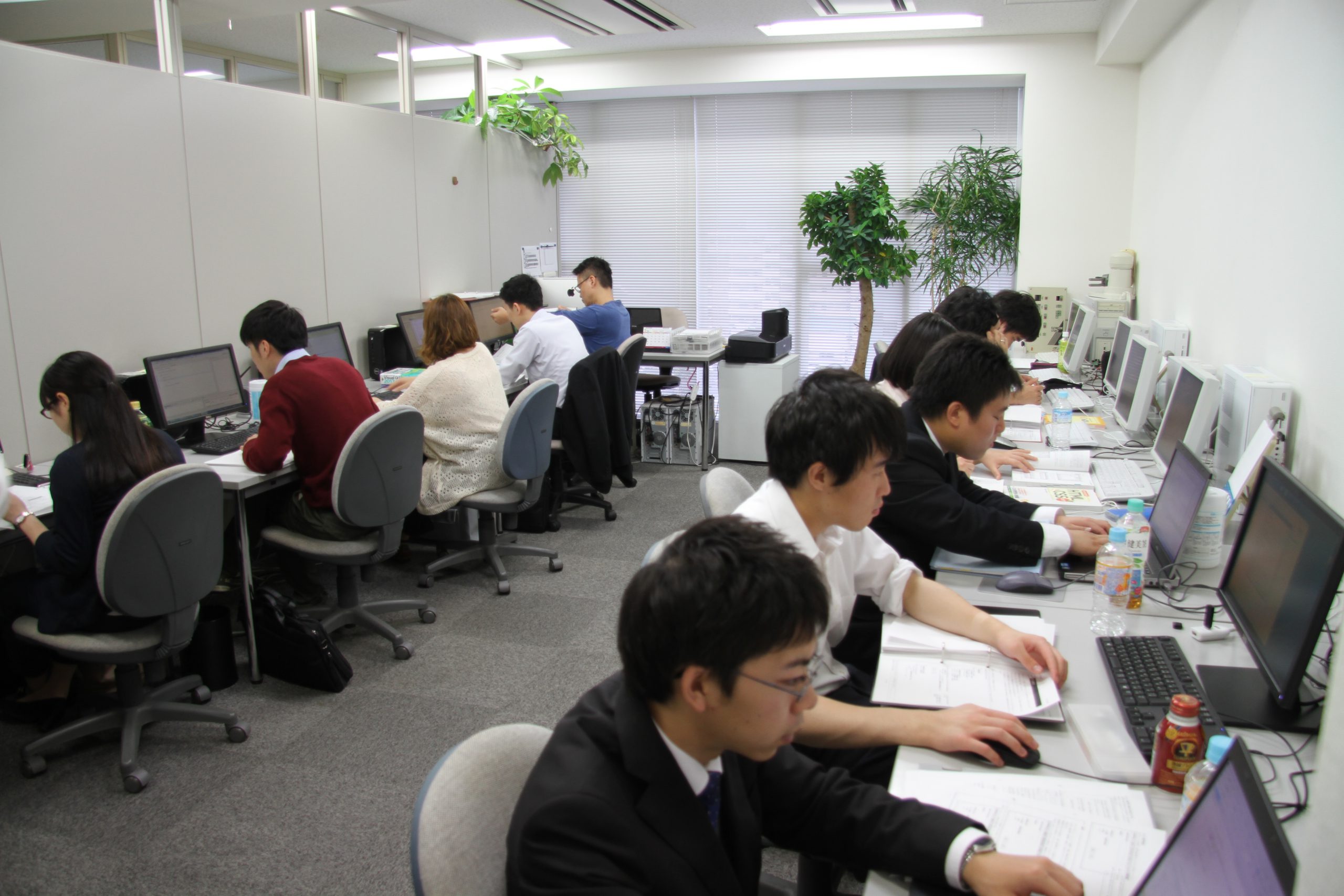 日本 プログラミングスクール プログラミング講座 受講風景